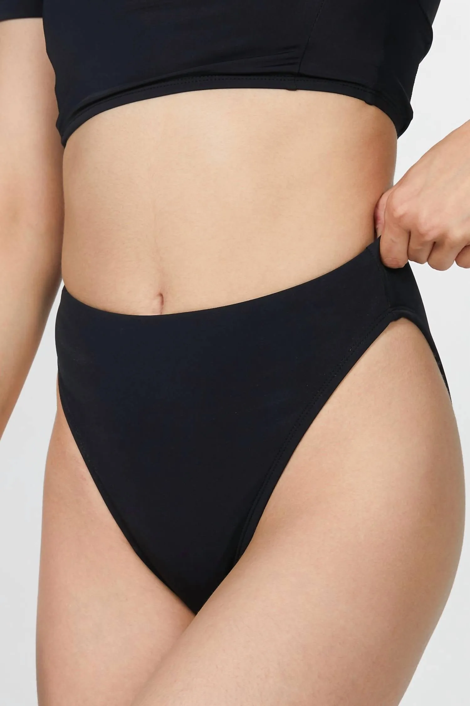 Heather Bikini Bottom In Black