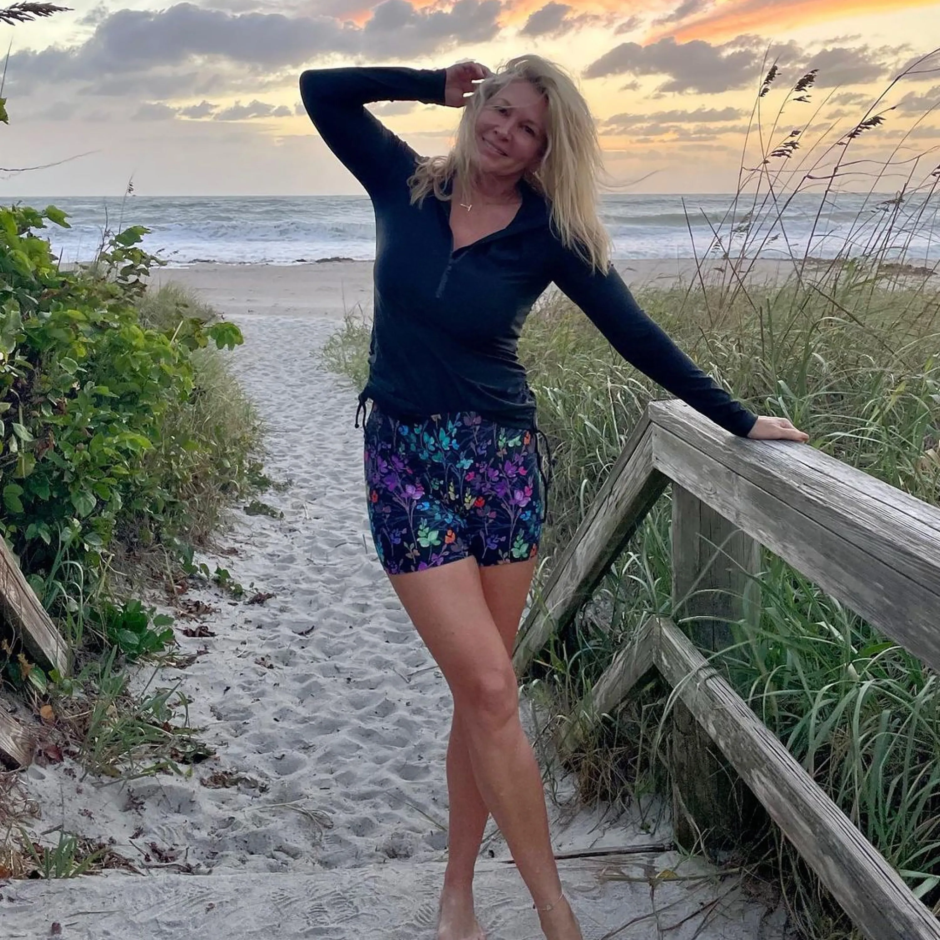 Women's Plus Half-Zip Long Sleeve Rash Guard Nora Swim Top